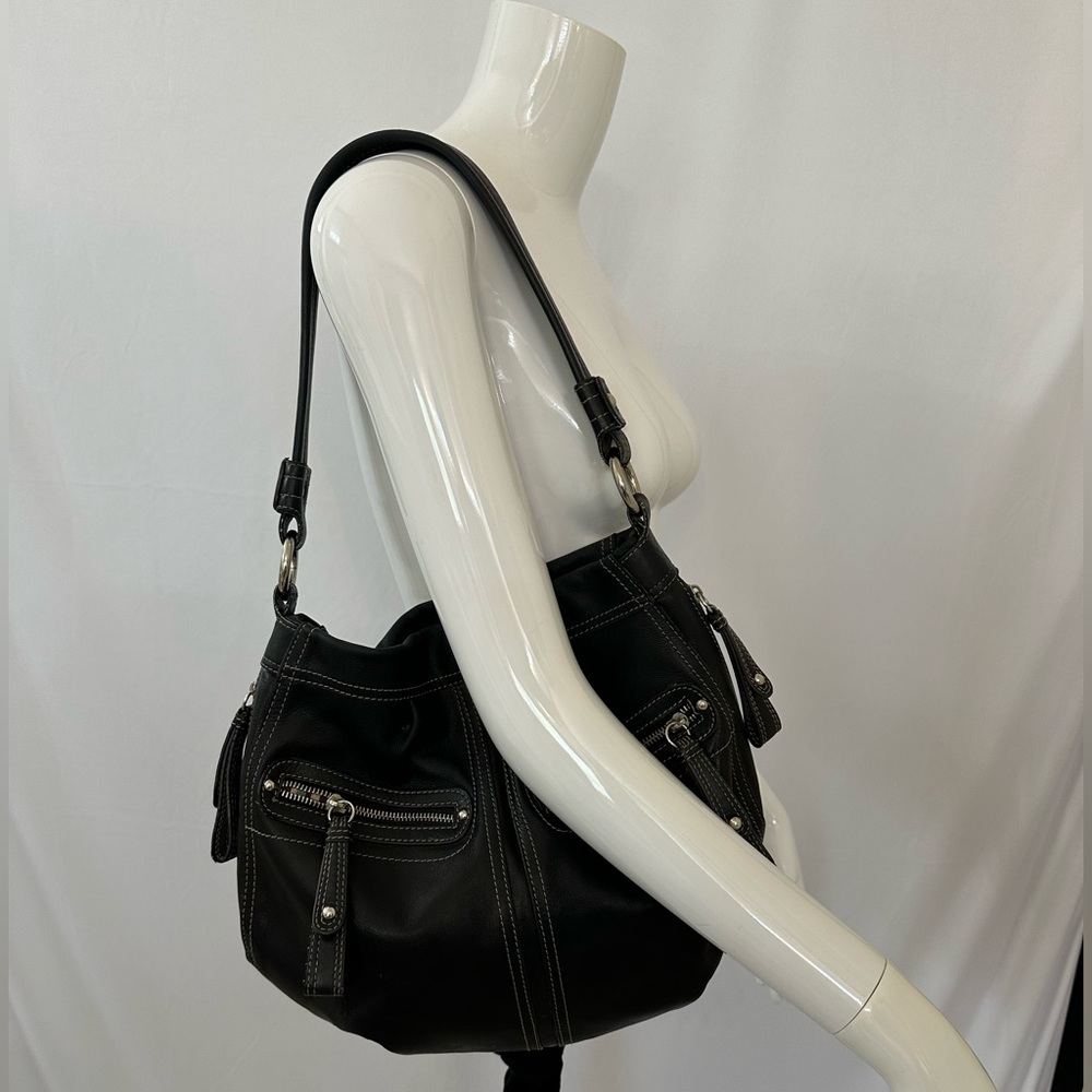 Clarks genuine, leather black hobo shoulder bag purse, silver trim